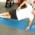 Jung & Durstig Original Yogamatte mit Tragegurt | Gymnastikmatte inklusive Übungen | Sportmatte mit Ebook Workout | Fitnessmatte rutschfest | 180 x 60 x 1 cm | Blau - 4